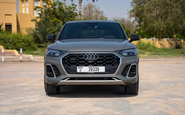  Grey Audi Q5 Photo 