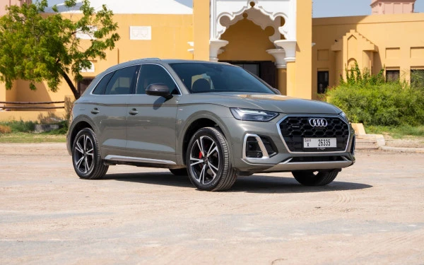  Grey Audi Q5 Photo 
