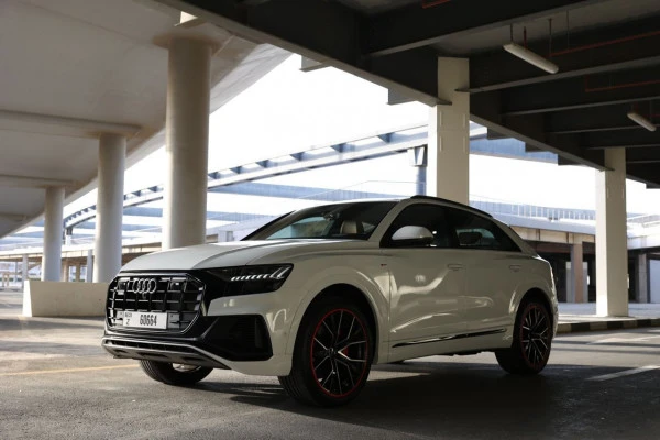 White Audi Q8 55TFSI quattro Photo 