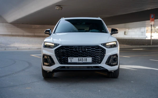  White Audi Q5 Sportback Photo 